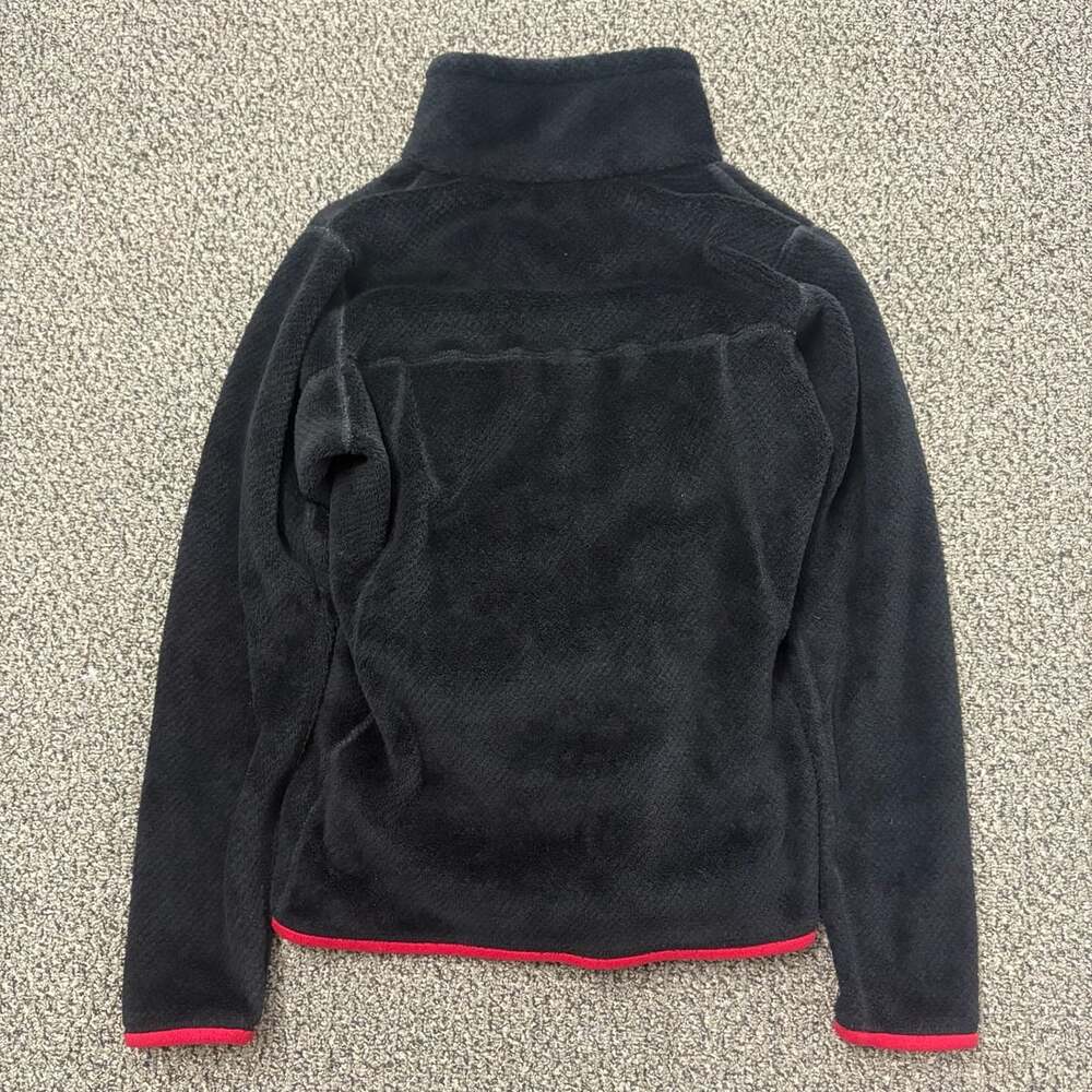 Patagonia High Loft Fleece Pullover Size XS Black Red Snap-T